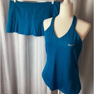 NIKE 2 piece tennis outfit.